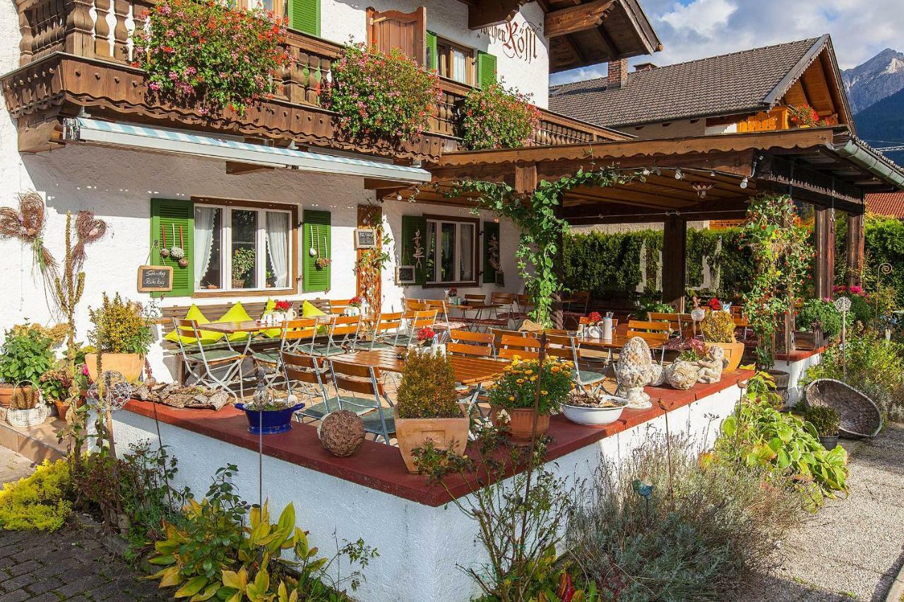 Fruehstueckspension Gaestehaus Zum Weissen Roessl Wallgau Esterno foto